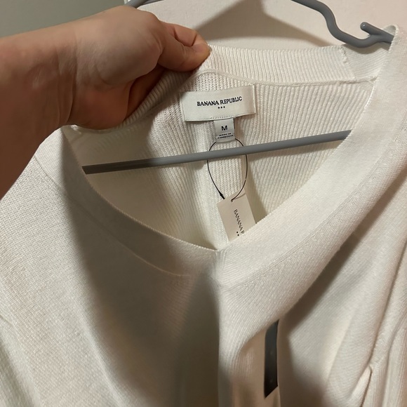 Banana Republic Sweater Medium - Picture 2 of 3